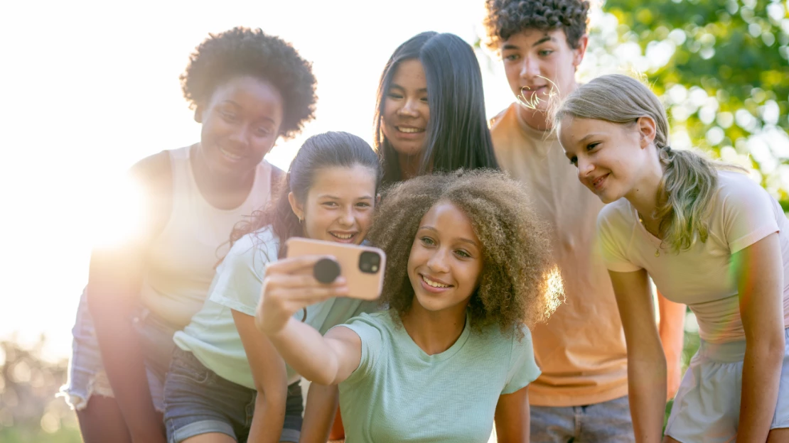 Blog Teen Healthy Smile.png